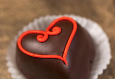 Chocolate Heart Petit Four