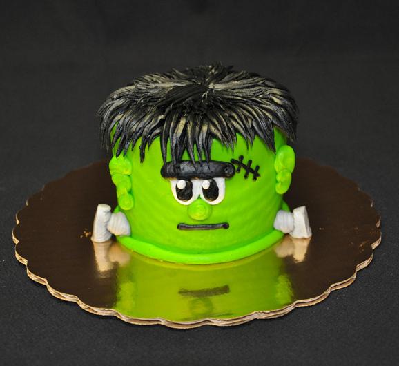 Halloween Frankenstein Cake 