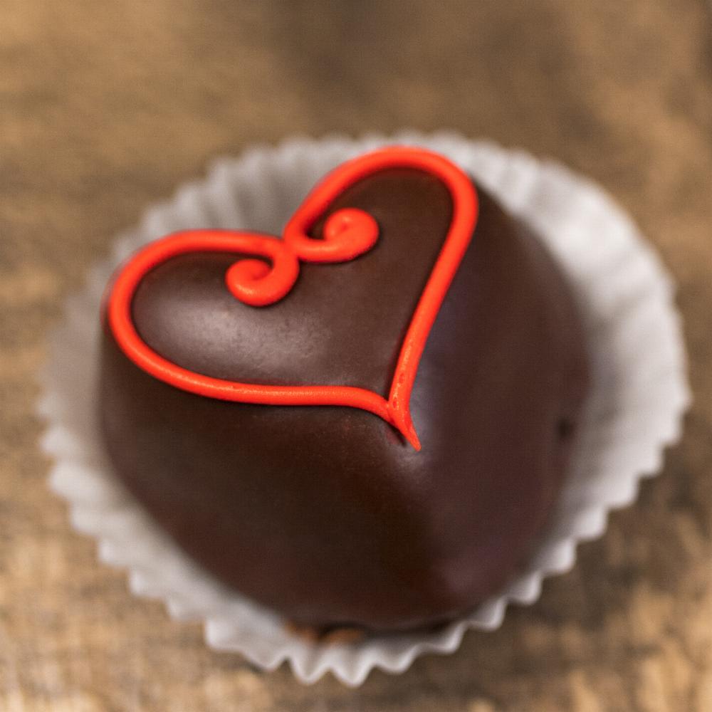 Chocolate Heart Petit Four
